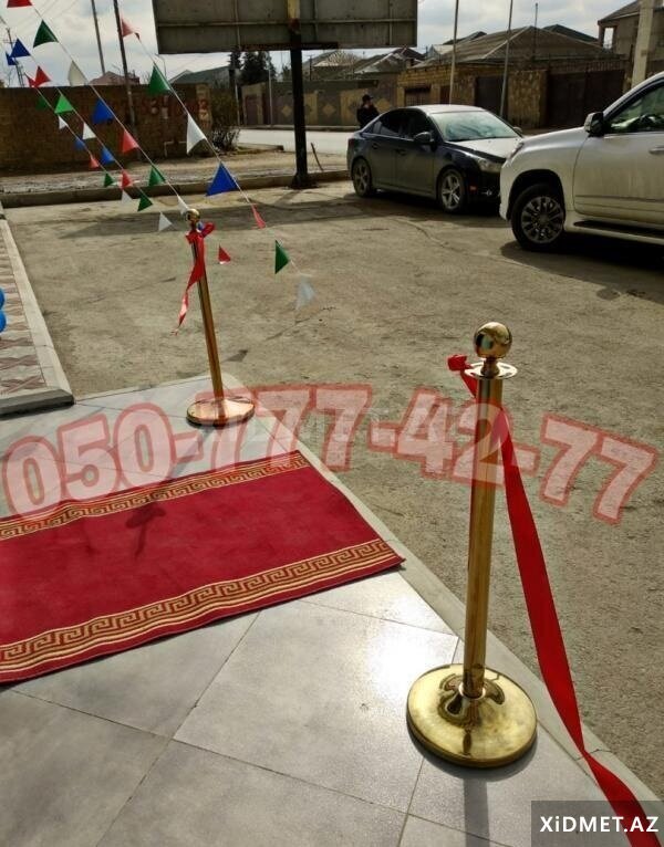 Qirmizi lent kesme icare Qirmizi lent kesme icare